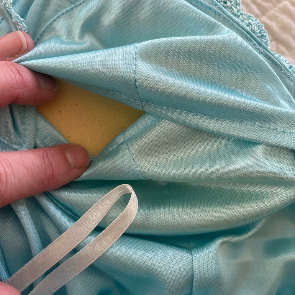 Janine Crochet and Lace Dress. Turquoise. Size M - Picture 9 of 16